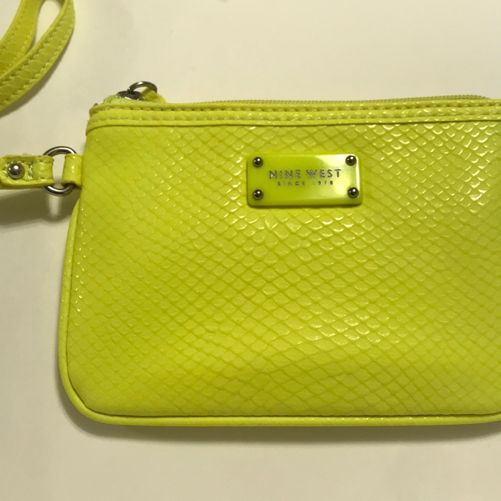 Wrist wallet